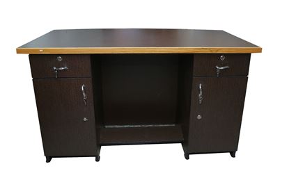 Picture of Executive Table