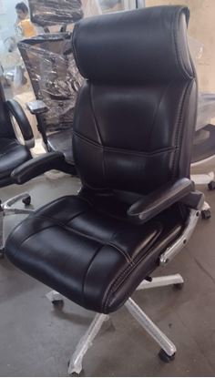 Picture of Revolving Executive Chair